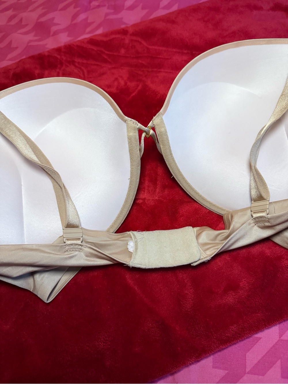 Victoria's Secret Nude Bombshell Bra - Picture 4 of 4